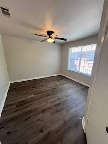 701-D Balcones 52, College Station, TX 77845