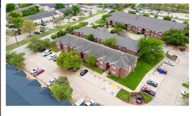 701-D Balcones 52, College Station, TX 77845