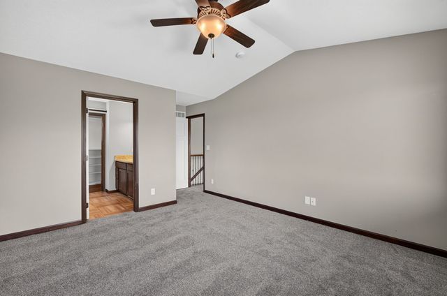 570 NE Badger Lane, Waukee, IA 50263