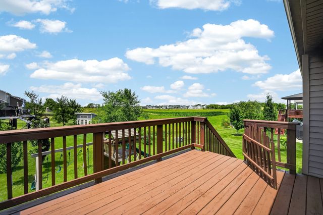 570 NE Badger Lane, Waukee, IA 50263