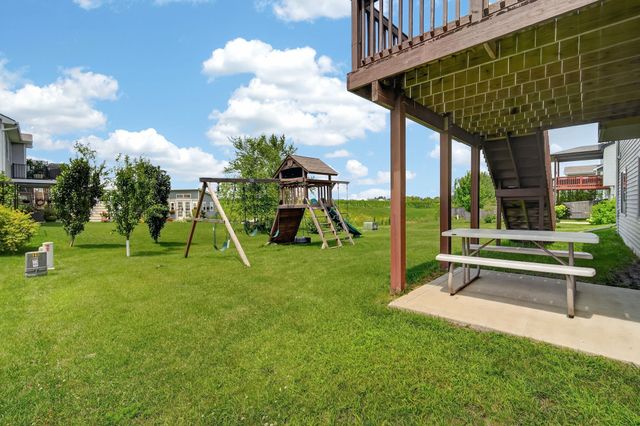 570 NE Badger Lane, Waukee, IA 50263