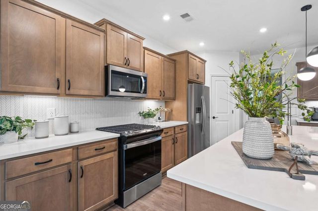 808 Tupelo Way, Villa Rica, GA 30180