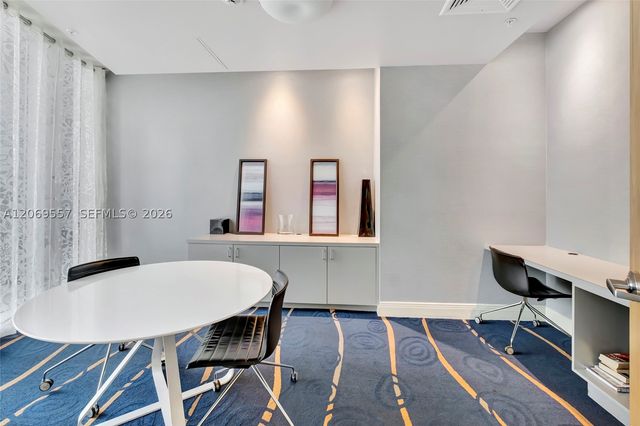 185 SW 7th St 4100, Miami, FL 33130