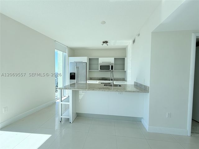 185 SW 7th St 4100, Miami, FL 33130
