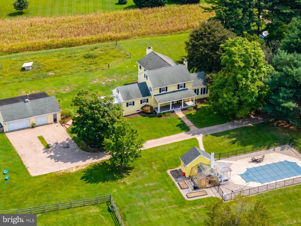 1445 COMMISSIONERS RD, MULLICA HILL, NJ 08062 — exterior