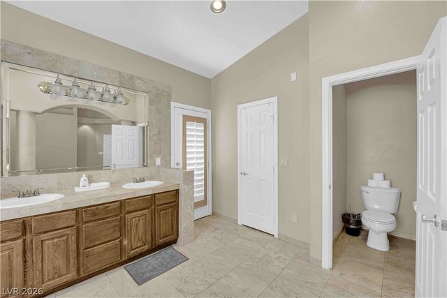 6003 Lone Creek Circle, Las Vegas, NV 89103