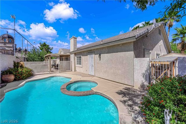 6003 Lone Creek Circle, Las Vegas, NV 89103