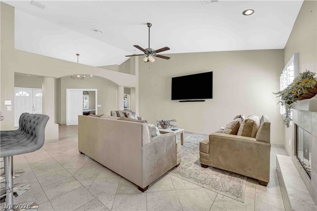 6003 Lone Creek Circle, Las Vegas, NV 89103