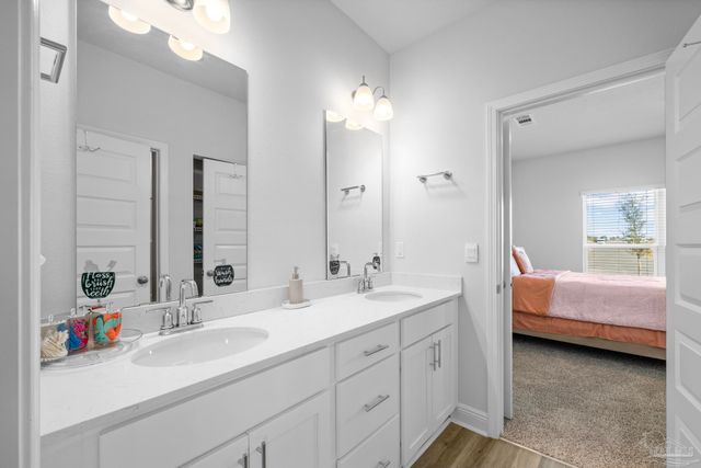 8640 Bluebell St, Milton, FL 32583