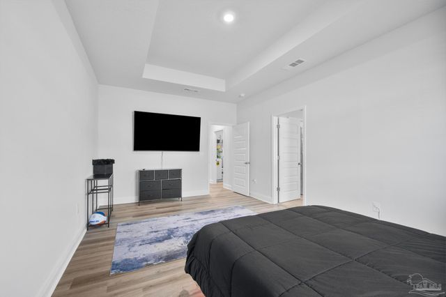 8640 Bluebell St, Milton, FL 32583