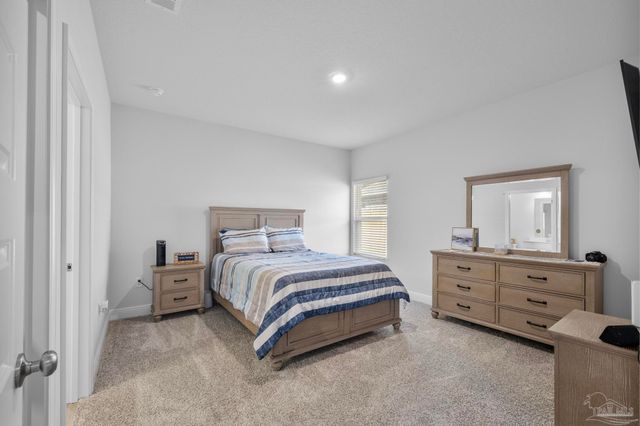 8640 Bluebell St, Milton, FL 32583