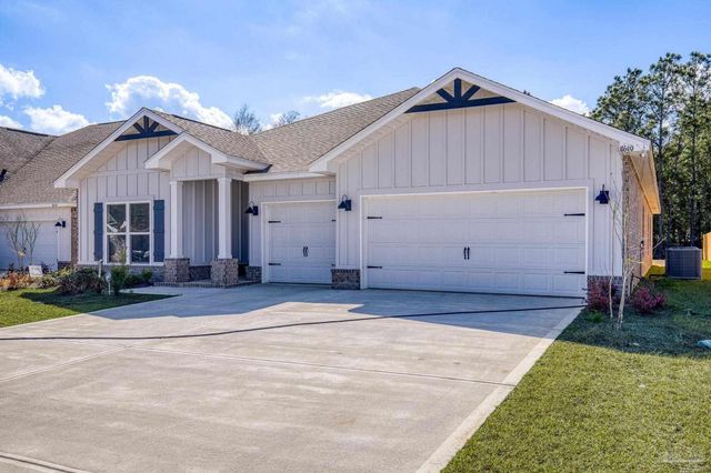 8640 Bluebell St, Milton, FL 32583