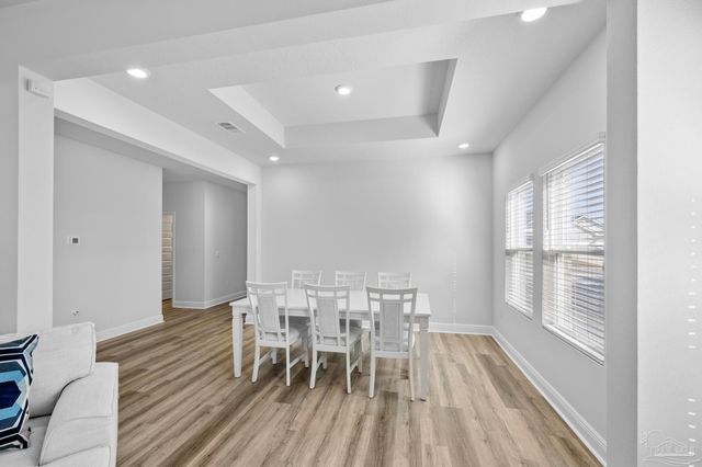 8640 Bluebell St, Milton, FL 32583