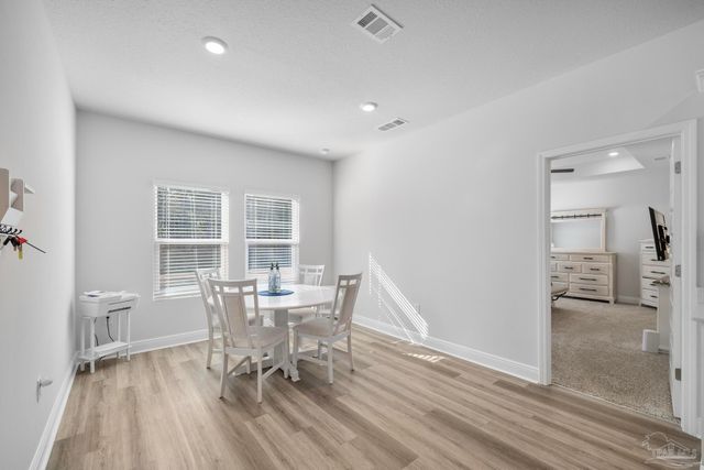 8640 Bluebell St, Milton, FL 32583