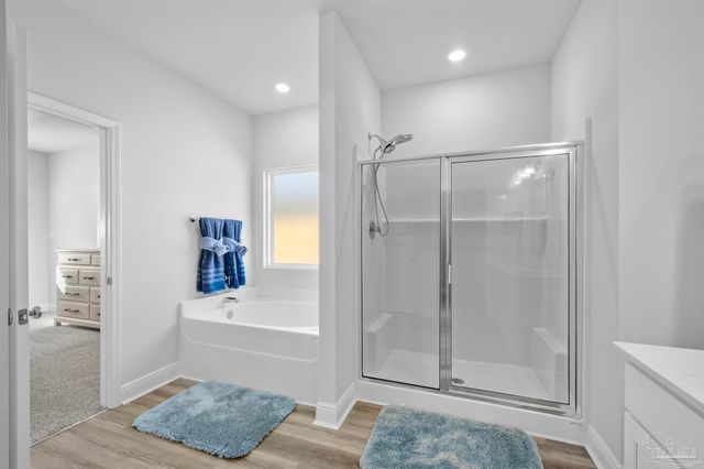 8640 Bluebell St, Milton, FL 32583