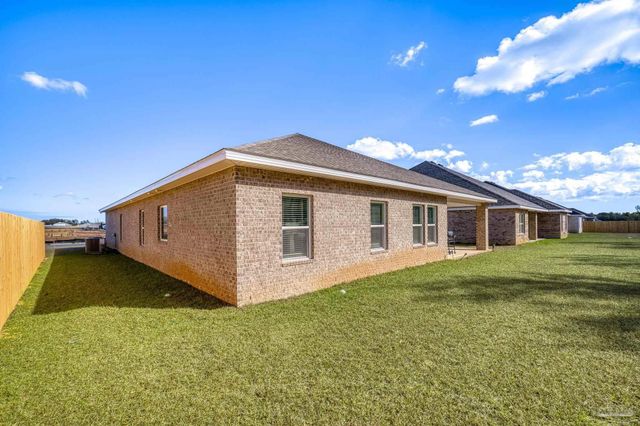 8640 Bluebell St, Milton, FL 32583