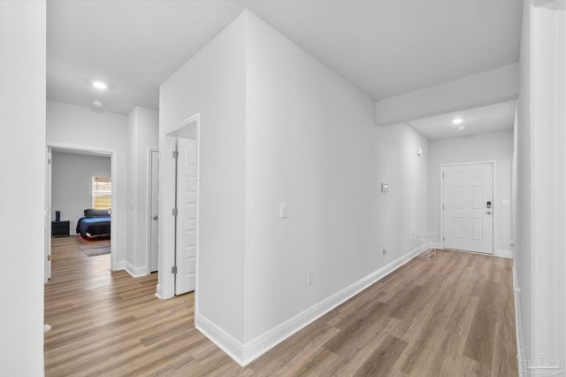 8640 Bluebell St, Milton, FL 32583