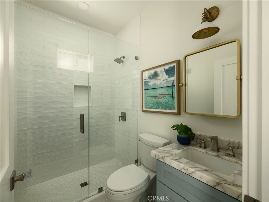 Image 24 of property listing at 2715 Cove, Corona Del Mar, CA 92625
