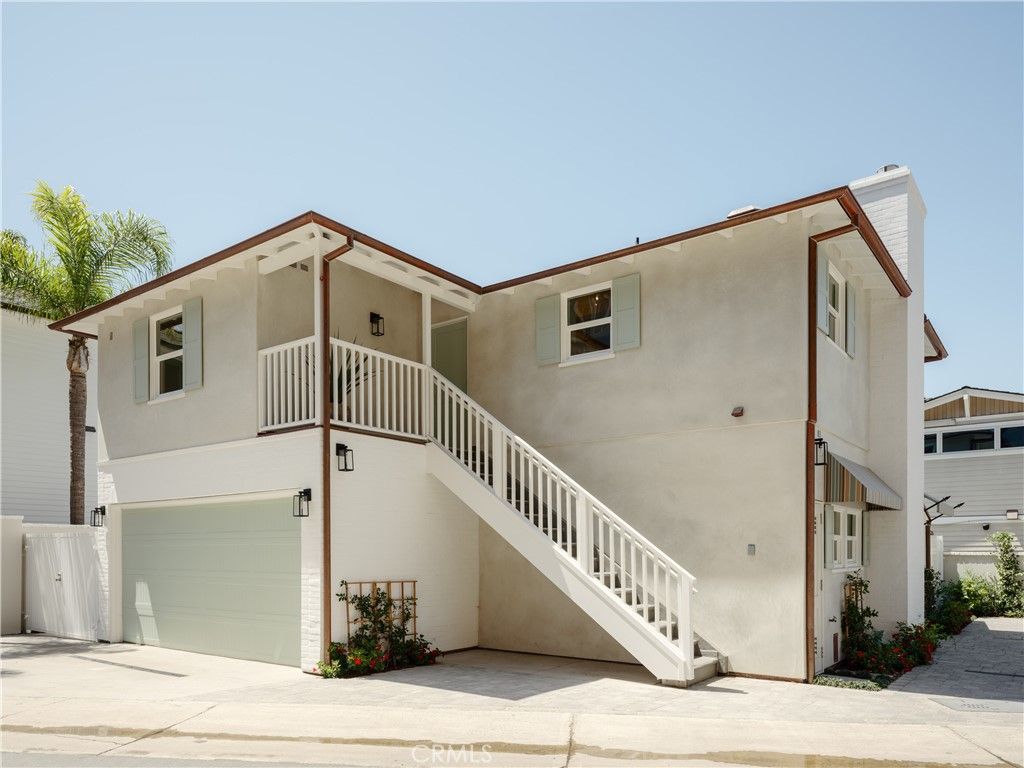Image 4 of property listing at 2715 Cove, Corona Del Mar, CA 92625