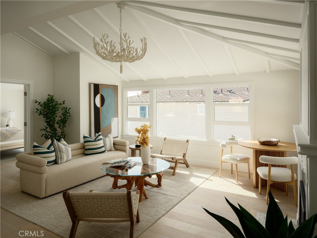 Image 5 of property listing at 2715 Cove, Corona Del Mar, CA 92625