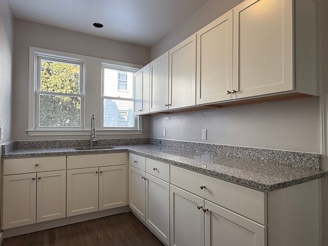 45 Katherine Street, New Bedford, MA 02744