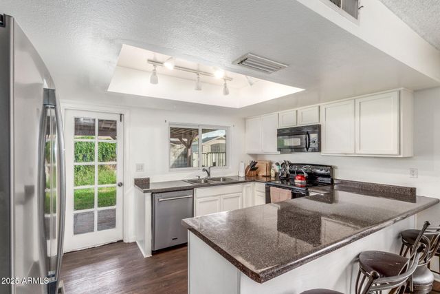 4732 W DAVIS Road, Glendale, AZ 85306