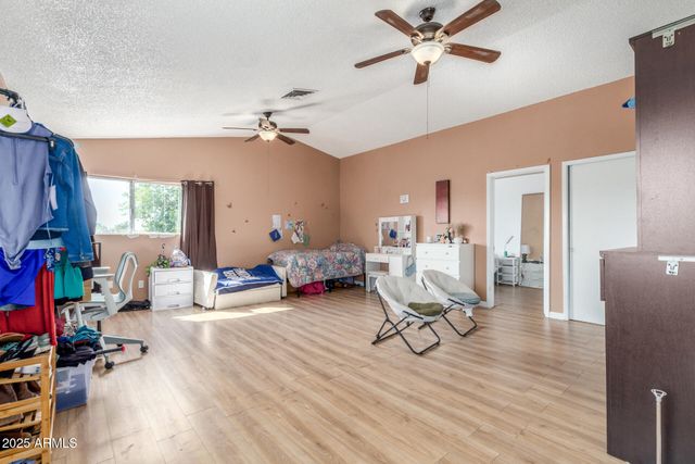 4732 W DAVIS Road, Glendale, AZ 85306