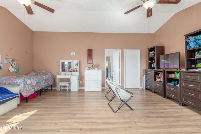 4732 W DAVIS Road, Glendale, AZ 85306