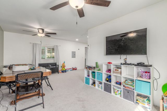 4732 W DAVIS Road, Glendale, AZ 85306