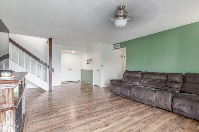 4732 W DAVIS Road, Glendale, AZ 85306