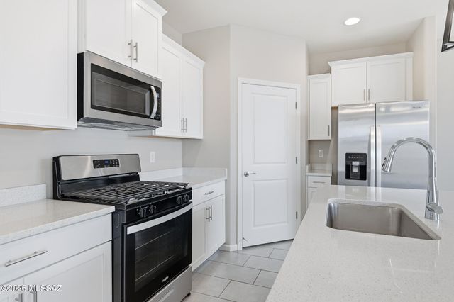 11926 W Charismatic Drive, Marana, AZ 85653