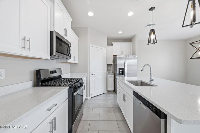 11926 W Charismatic Drive, Marana, AZ 85653