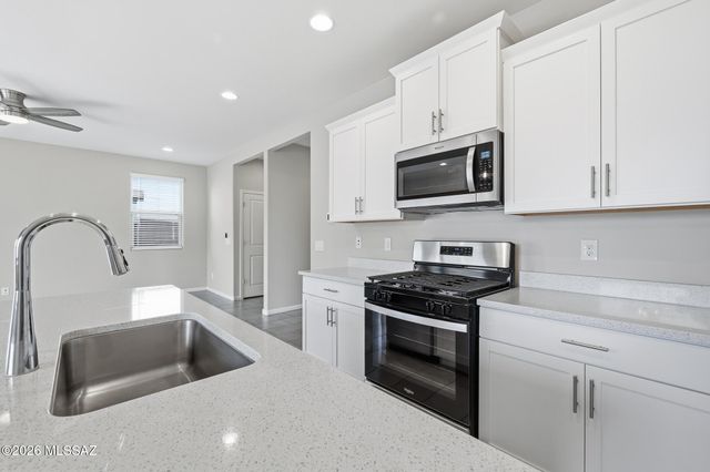 11926 W Charismatic Drive, Marana, AZ 85653