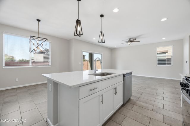 11926 W Charismatic Drive, Marana, AZ 85653