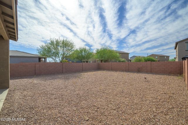 11926 W Charismatic Drive, Marana, AZ 85653