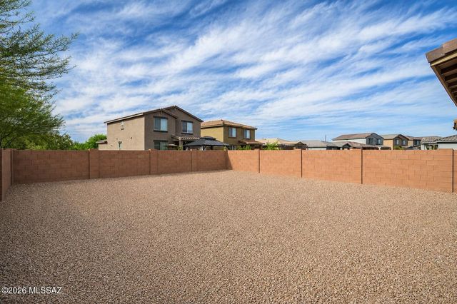 11926 W Charismatic Drive, Marana, AZ 85653