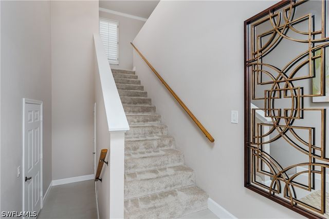 7046 Barrington CIR 202, Naples, FL 34108