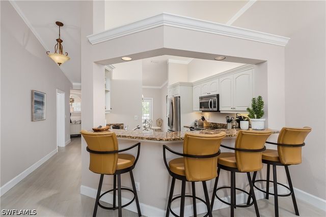 7046 Barrington CIR 202, Naples, FL 34108
