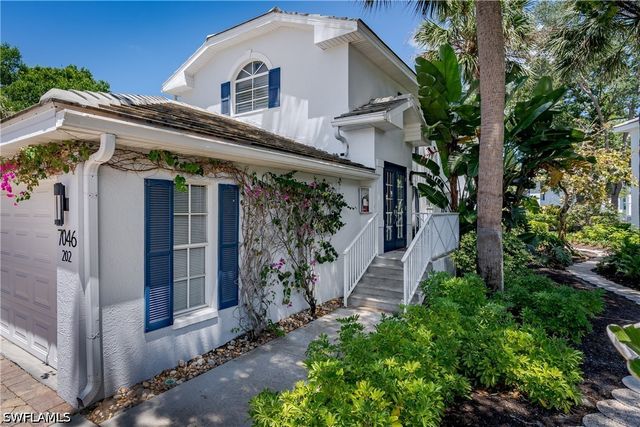 7046 Barrington CIR 202, Naples, FL 34108