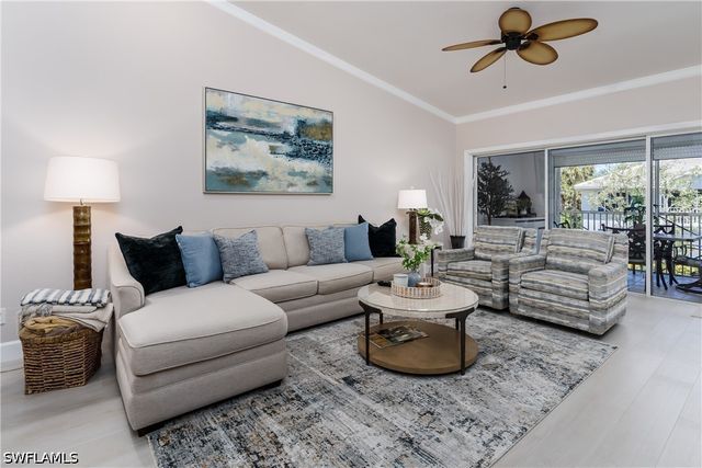 7046 Barrington CIR 202, Naples, FL 34108