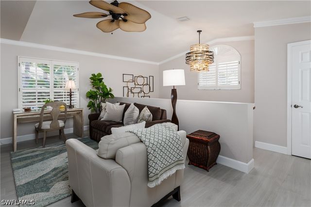 7046 Barrington CIR 202, Naples, FL 34108