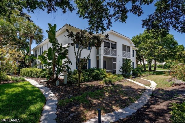 7046 Barrington CIR 202, Naples, FL 34108