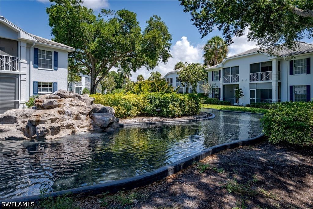 7046 Barrington CIR 202, Naples, FL 34108