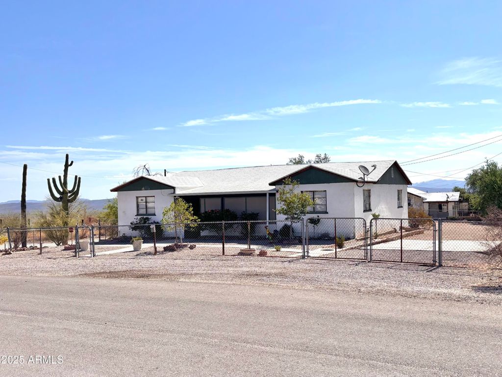1540 N JEFFERSON Avenue, Ajo, AZ 85321