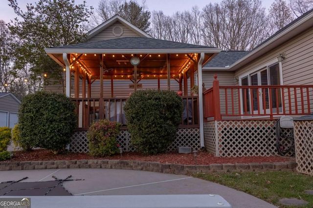 141 Chambers Mountain, Mineral Bluff, GA 30559