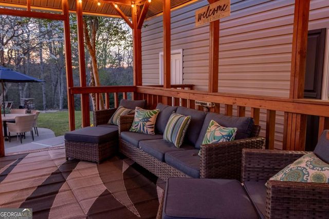 141 Chambers Mountain, Mineral Bluff, GA 30559