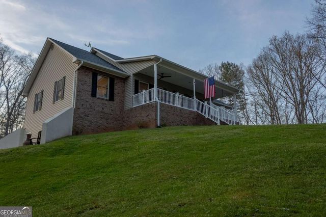 141 Chambers Mountain, Mineral Bluff, GA 30559