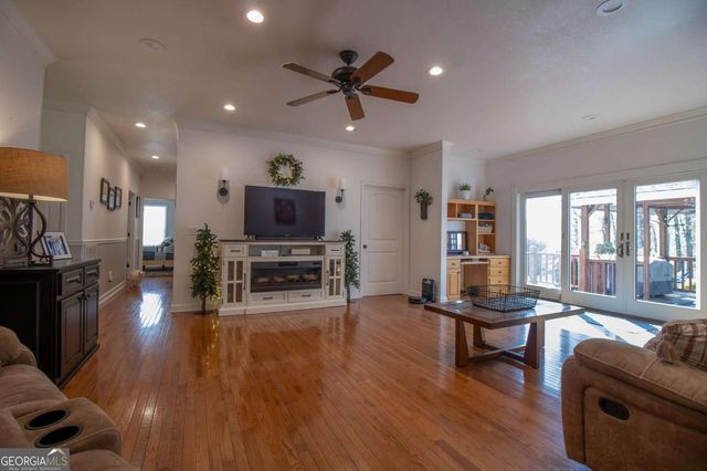 141 Chambers Mountain, Mineral Bluff, GA 30559
