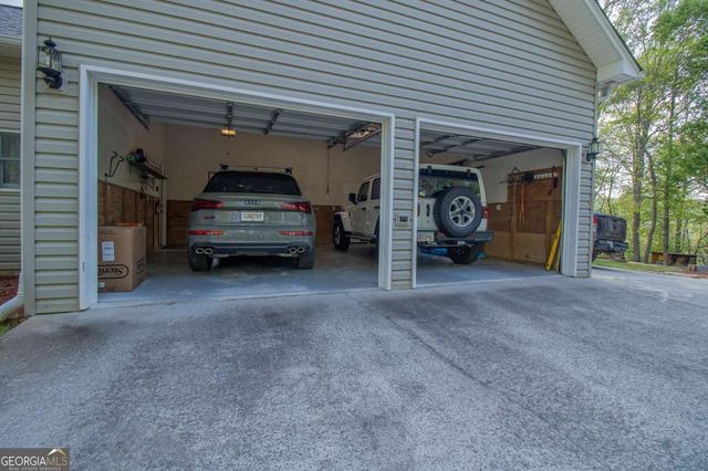 141 Chambers Mountain, Mineral Bluff, GA 30559