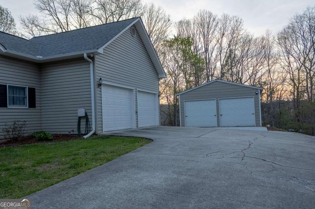 141 Chambers Mountain, Mineral Bluff, GA 30559